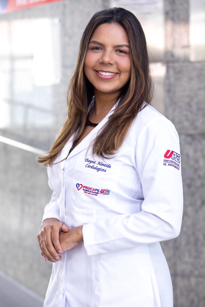 Dra. Thayna Almeida, médica cardiologista da Clínica Biocardio em Macapá